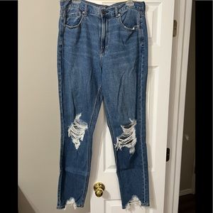 American Eagle Medium Wash Distressed Mom Jean